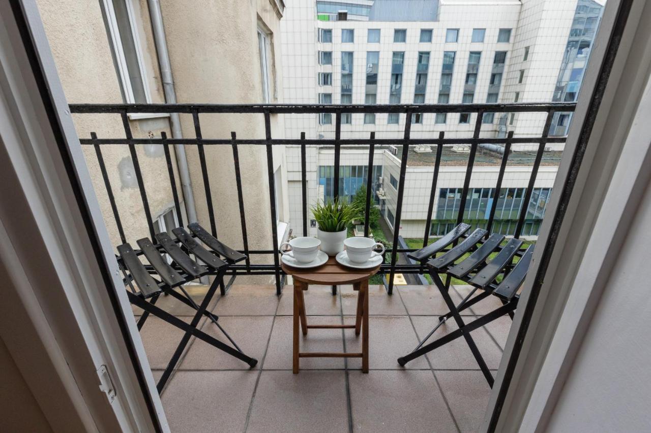 Metro Rondo Onz Apartment By Noclegi Renters Varsavia Esterno foto